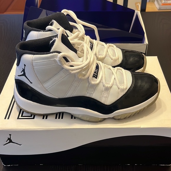 Air Jordan 11 Retro - Concord - Size 9.5 (2011 Release) main image 10